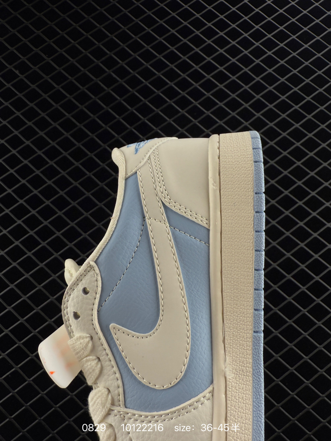 Travis Scott x Jordan 1 Low